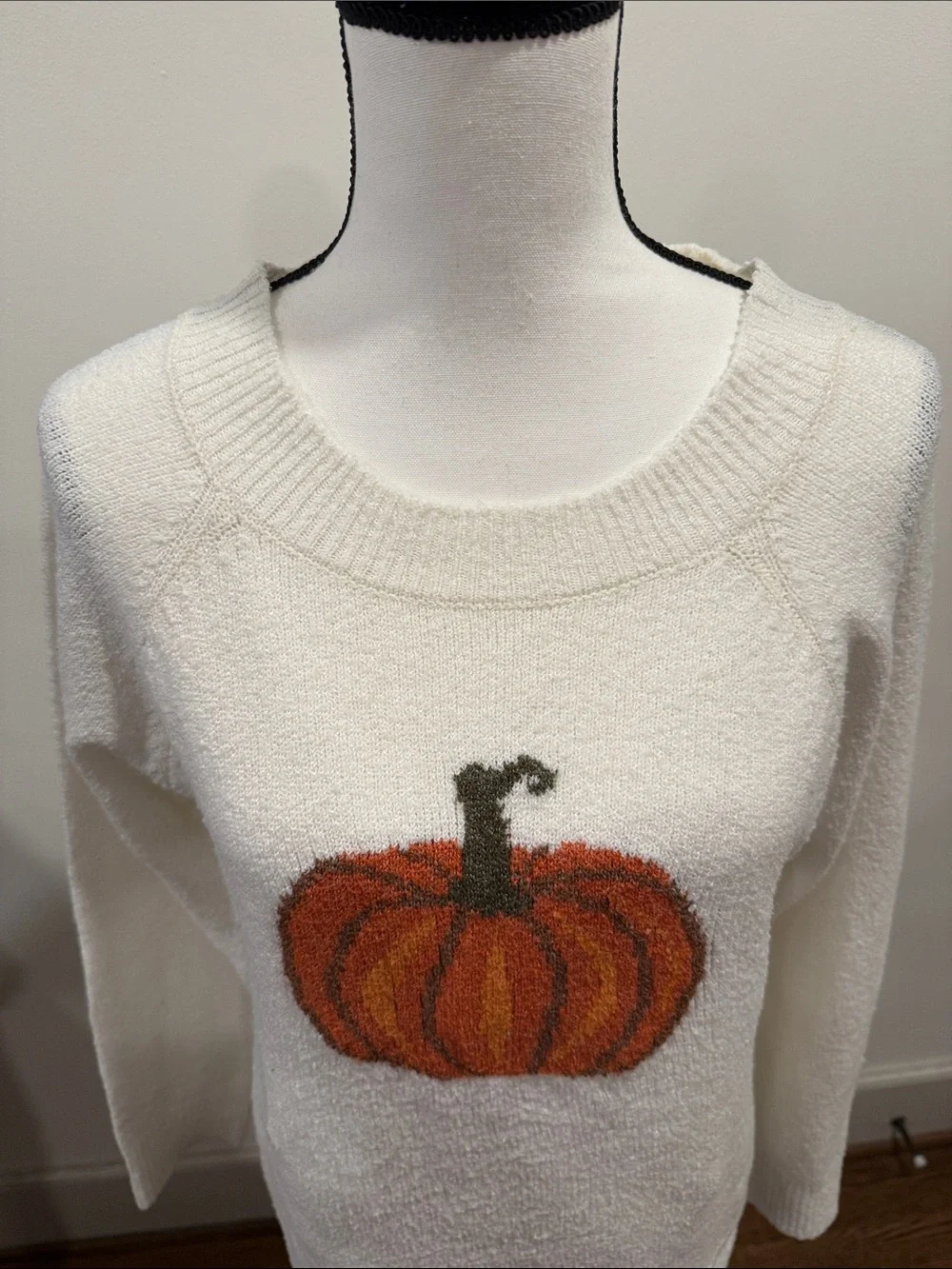 Maurices Cozy Cream Sweater with Pumpkin Motif Size Medium